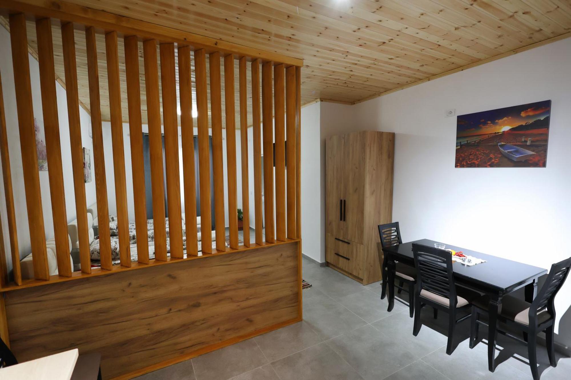 Olive Oasis Studio Berat Bagian luar foto